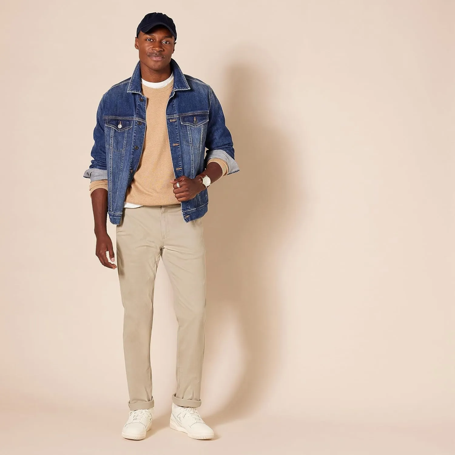 Amazon Essentials Men's Classic-Fit Casual Stretch Chino Pant